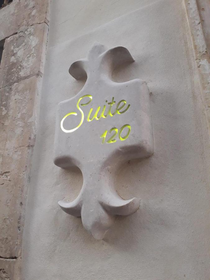 Suite 120 โนโต ภายนอก รูปภาพ